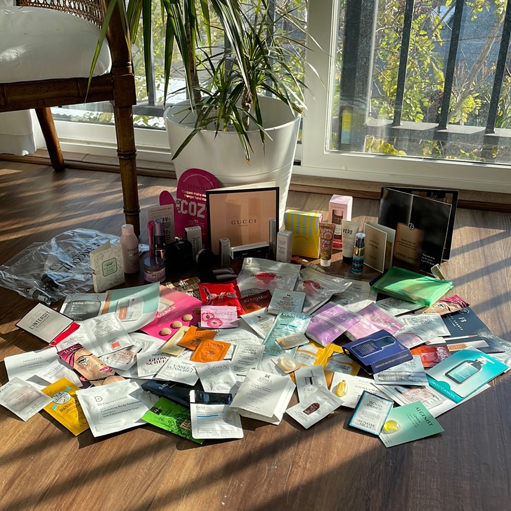 INSANE BEAUTY BUNDLE 🔥💋💋 makeup, skin, hair, and more! Make me an offer!